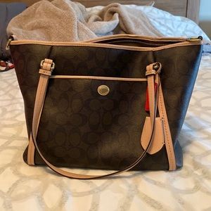 Medium Coach Tote bag
